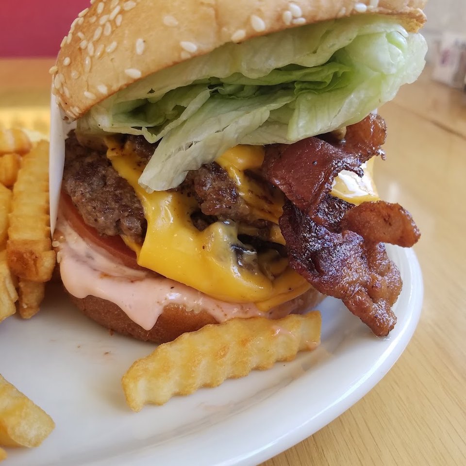 Jr Roys Cheeseburger